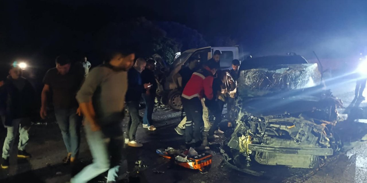Manisa Kula'da Yol Çalışması Yapılan D300'de 1'i Ağır 5 Kişi Yaralandı