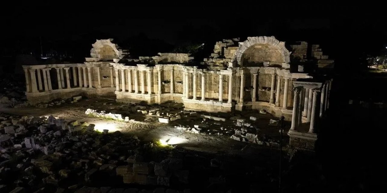 Antalya'nın Antik Mirası Gece Müzeciliğiyle Aydınlandı