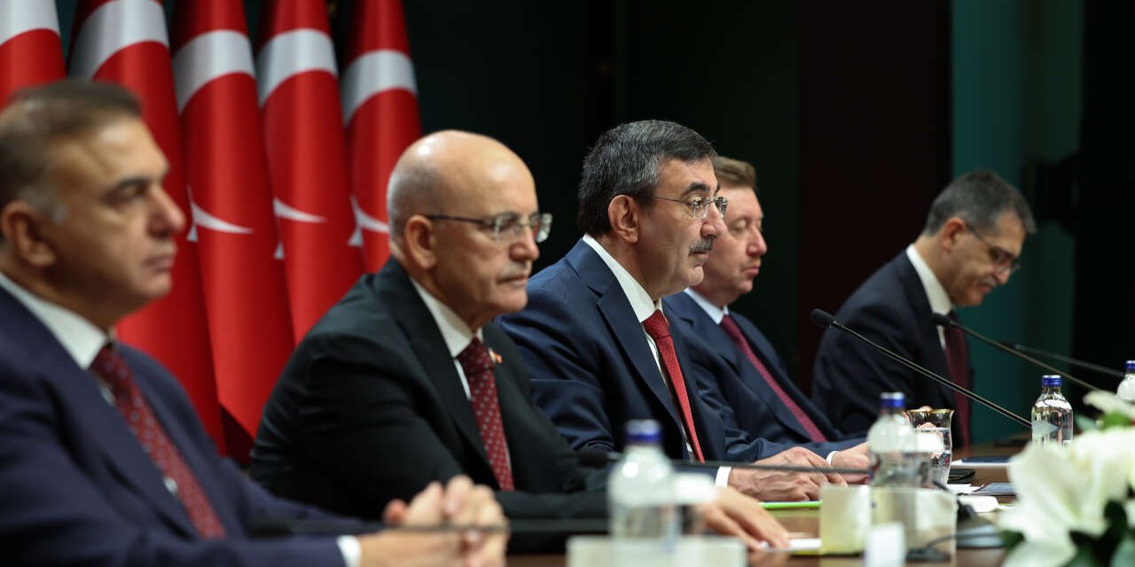 Bütçede Tarihi Rekor Artış: Silah Ve Mühimmat Alımlarına Ayrılan Ödenek Yüzde 229 Artırıldı