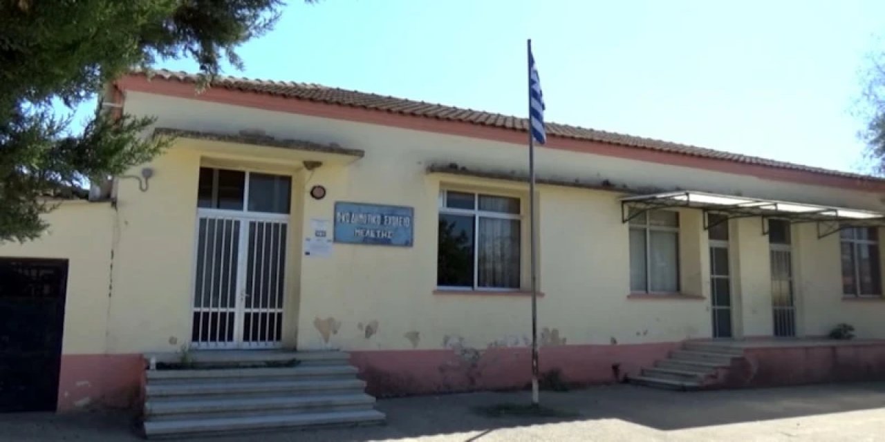 Yunanistan Batı Trakya Türklerinin Okullarını Kapattı