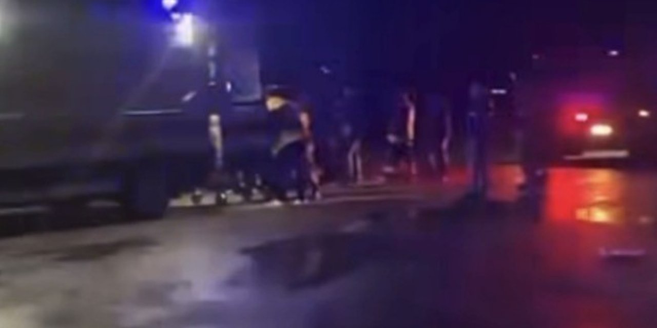 Gaziantep Nurdağı'nda İki Ayrı Trafik Kazasında Toplam 21 Kişi Yaralandı