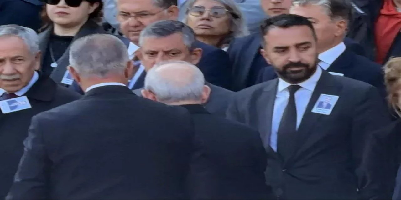 Kılıçdaroğlu Ve Özel Yine Cenazede Karşı Karşıya Geldi
