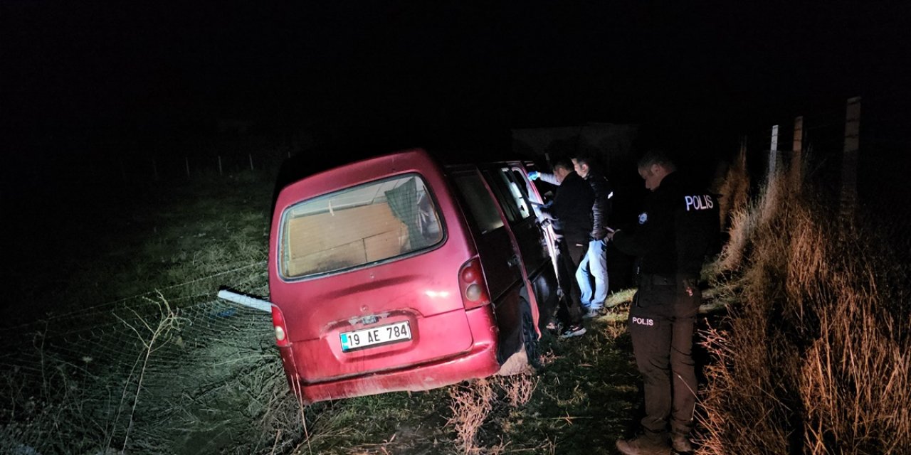 Çorum'da Minibüste Baygın Bulunan 48 Yaşındaki İnşaat Ustası Hastanede Öldü