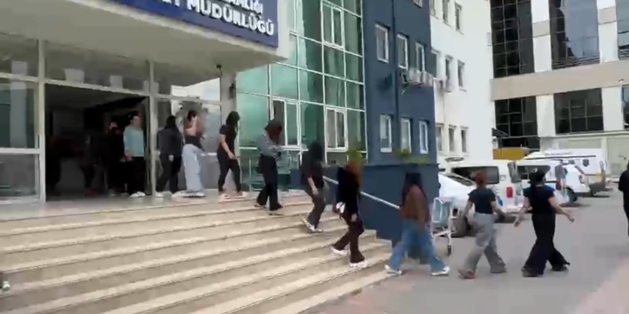 İskenderun'da SPA Denetiminde Çalışma İzni Olmayan 23 Yabancı Sınır Dışı Edilecek