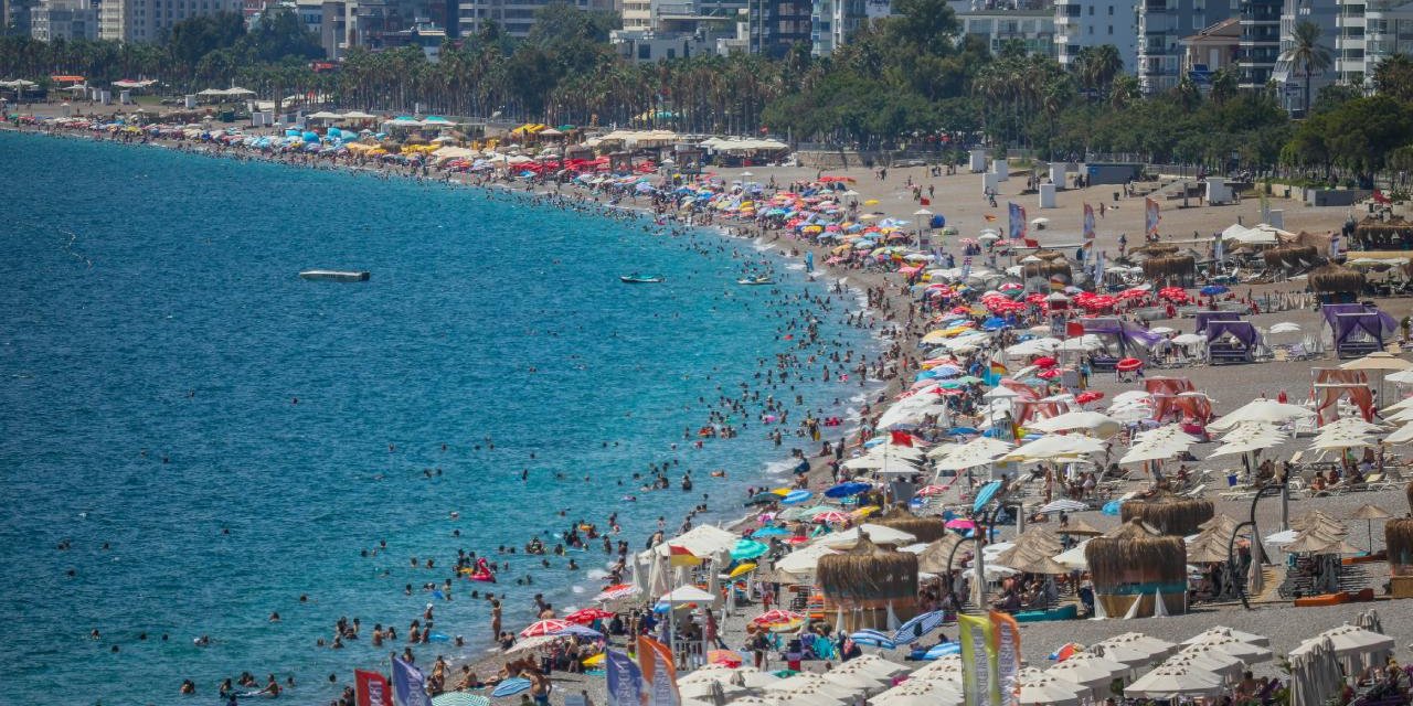 Türkiye'nin Gelecek Yıl Dünya Turizm Gelirlerinde Sıra Atlaması Bekleniyor