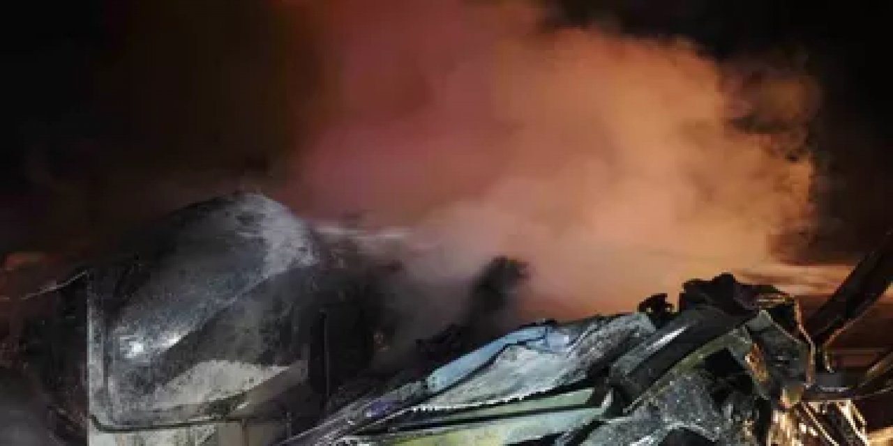 Şanlıurfa'da Devrilip Alev Alan Akaryakıt Tankerinin 30 Yaşındaki Sürücüsü Öldü