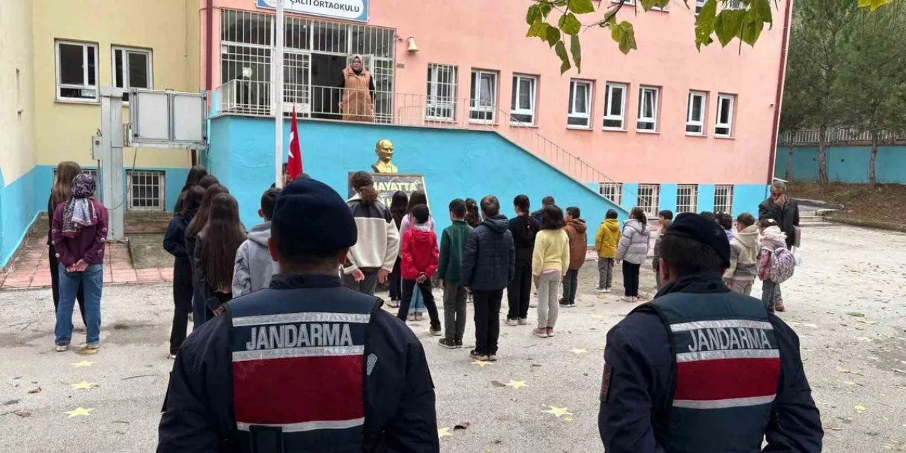 Bilecik'te 20 Okulun Çevresindeki Jandarma Denetiminde Olumsuzluk Çıkmadı