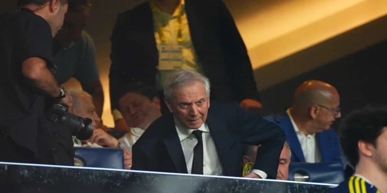 Aziz Yıldırım Son Düdüğü Beklemeden Stadı Terk Etti