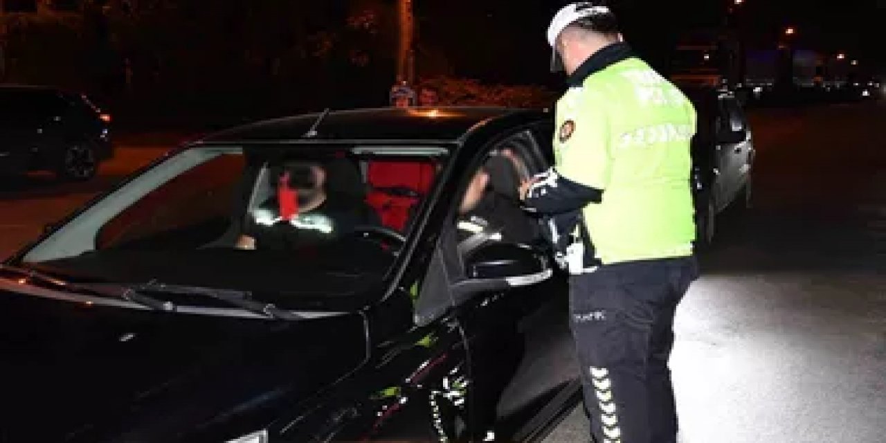 Hatay Dörtyol'da Gece Uygulamasında Sürücülere Alkol Ve Kask Denetimi Yapıldı