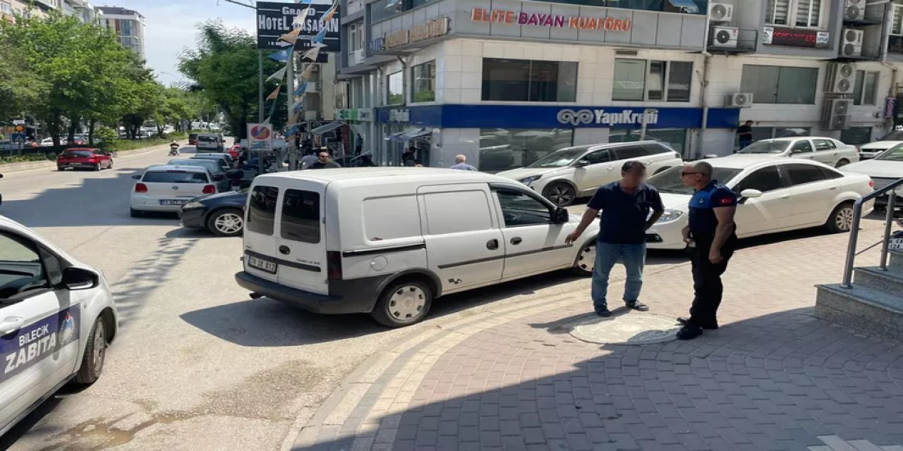 Bilecik'te Dergi Satmaya Çalışan Şahıs Yakalandı, Eşinin Üzerine Kayıtlı 2 Araç Çıktı