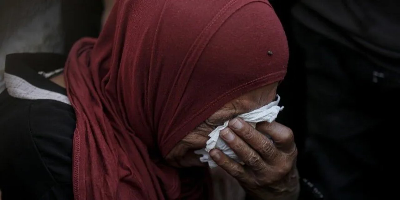 ABD'de Kongre Üyesi, İsrail'in Filistinlilere Yönelik Soykırımının Sona Ermediğini Belirtti