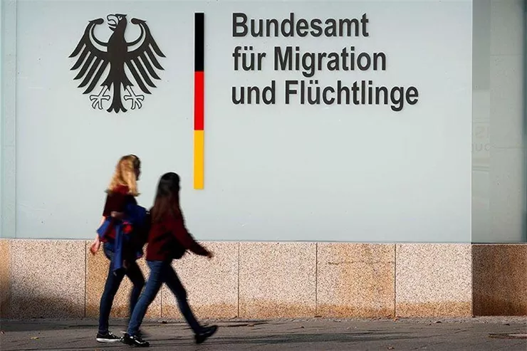 Die Zeit: İltica İsteyenler İçin Türkiye'de Para Karşılığı Soruşturma Açtırılıyor