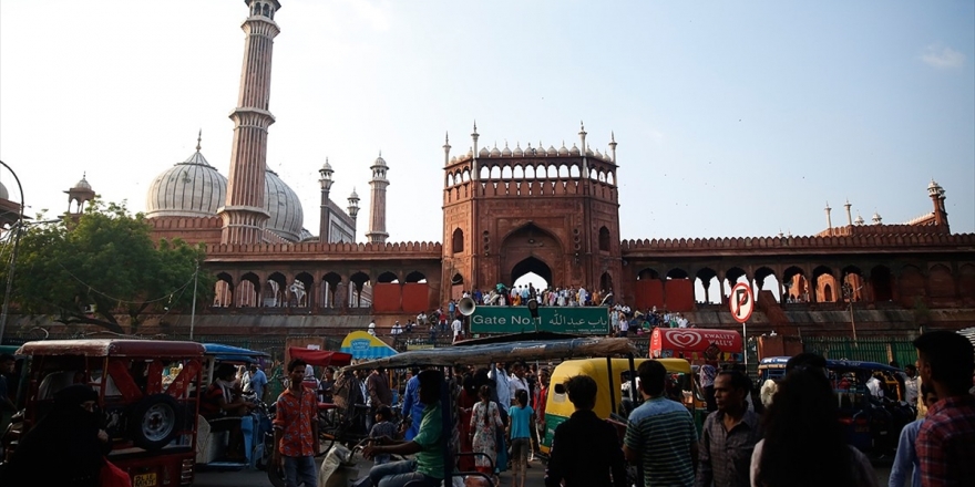 Hindistan'dan Müslüman Karşıtı Vatandaşlık Yasası Adımı