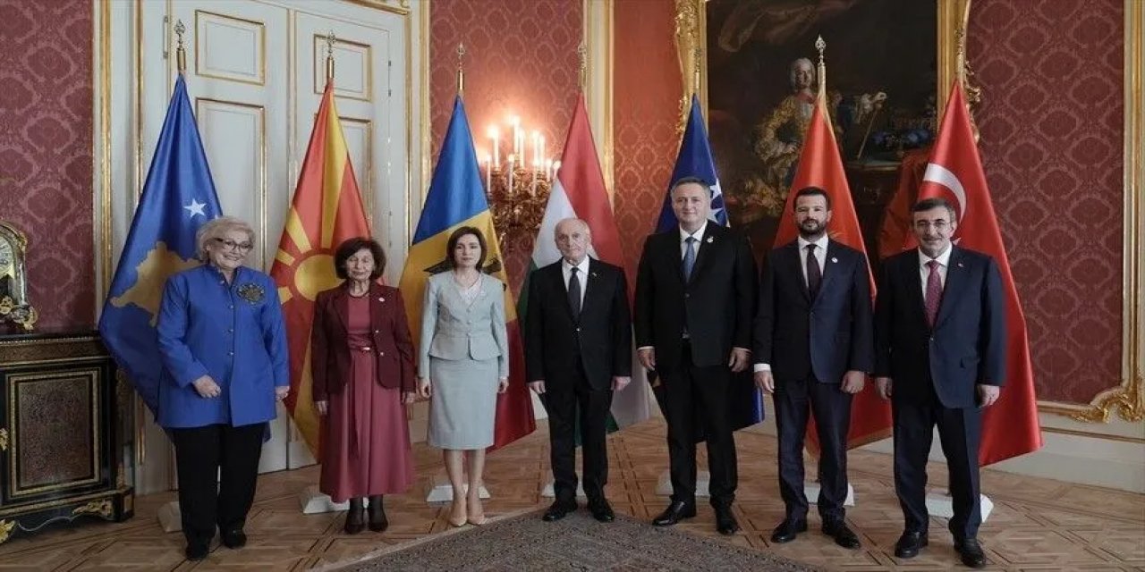 Cumhurbaşkanı Yardımcısı Yılmaz "Macar Devrimi Ve Bağımsızlık Savaşı" Anma Programlarına Katıldı