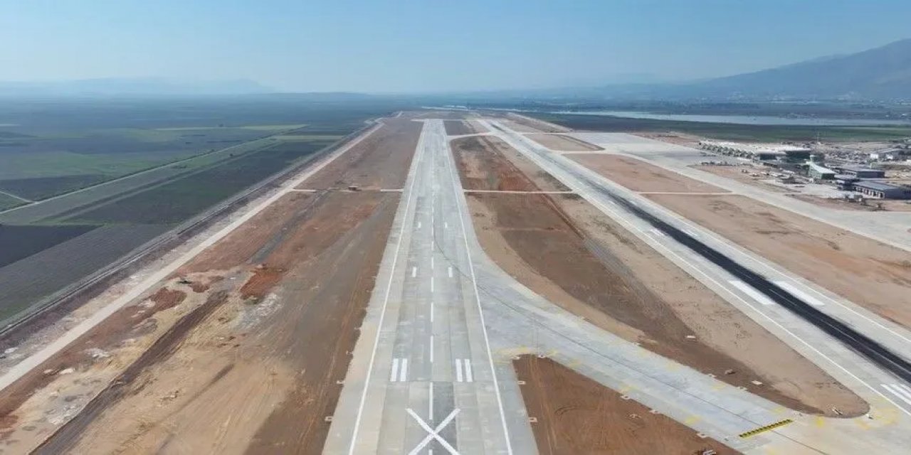 Bakan Uraloğlu, Hatay Havalimanı'nı Yenileme Çalışmalarını Yıl Sonuna Kadar Tamamlayacaklarını Bildirdi
