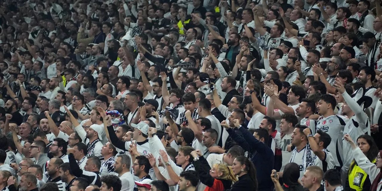 Beşiktaş'a Kötü Haber! Ümit Akdağ'ın Eli Kırıldı