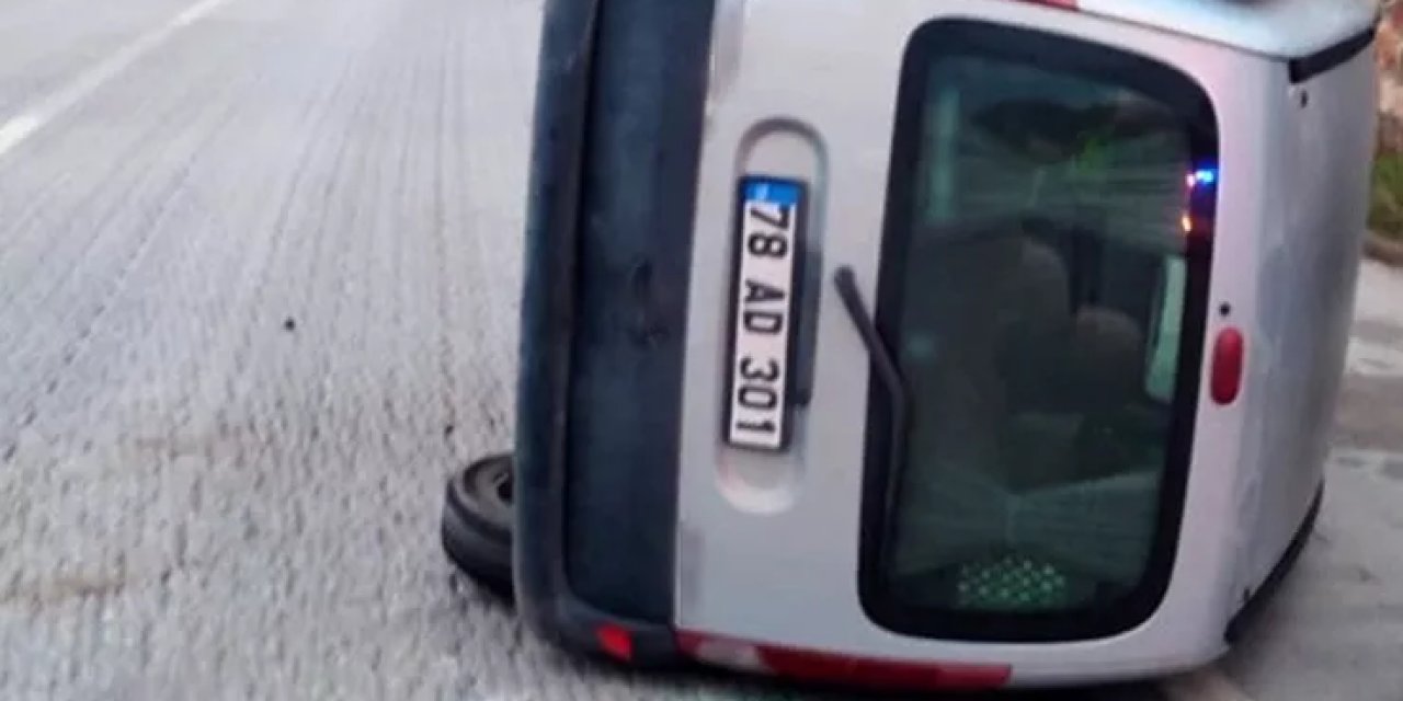 Karabük Eskipazar'da Kontrolden Çıkan Otomobil Devrildi, 1 Kişi Yaralandı