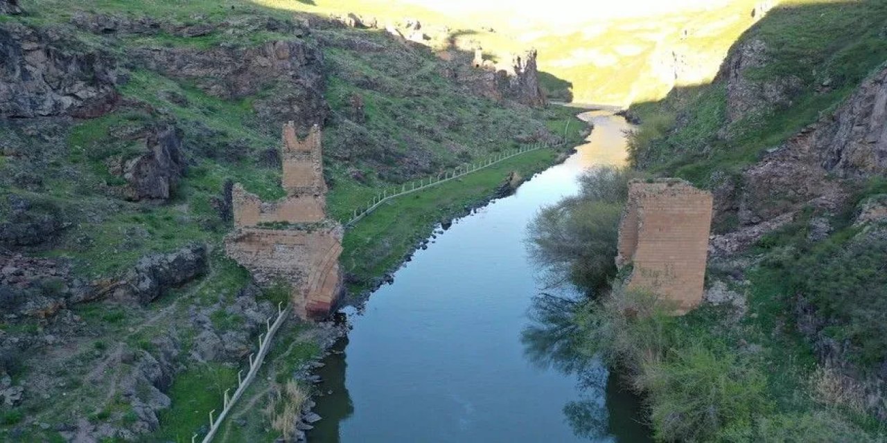 Türkiye İle Ermenistan Arasındaki Ani Köprüsü'nün Restorasyonunda Yeni Aşama