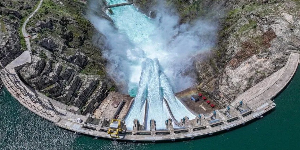 Türkiye'nin Elektrik Kurulu Gücü 127 Bin 355 Megavata Ulaştı