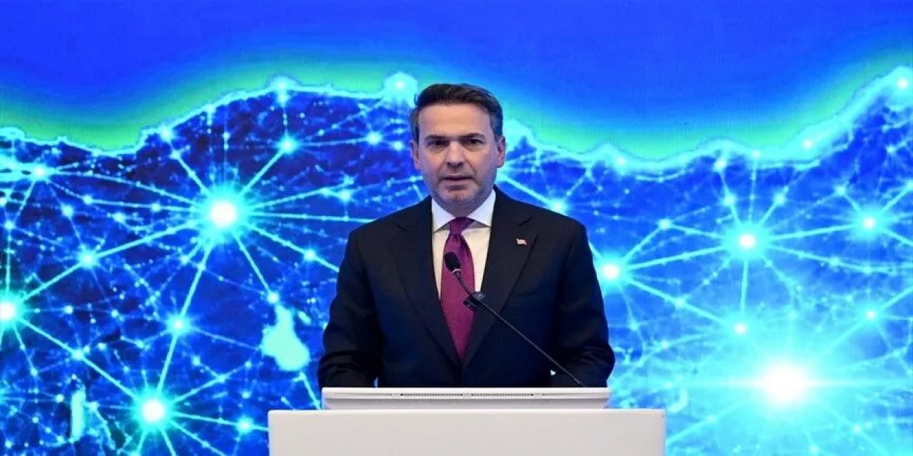 Bakan Bayraktar, Milli Enerji 2040 Vizyonunun Açıklanacağını Bildirdi