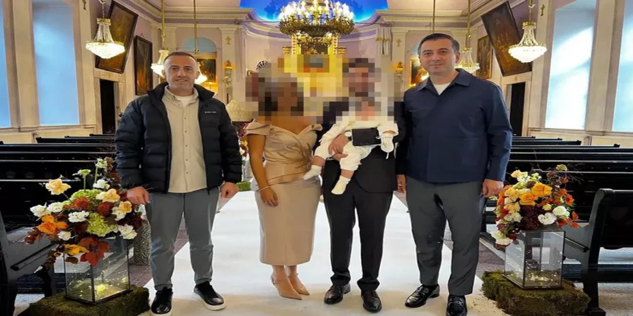 AK Partili Başkanın Vaftiz Törenine Katılması Büyük Tartışma Yarattı