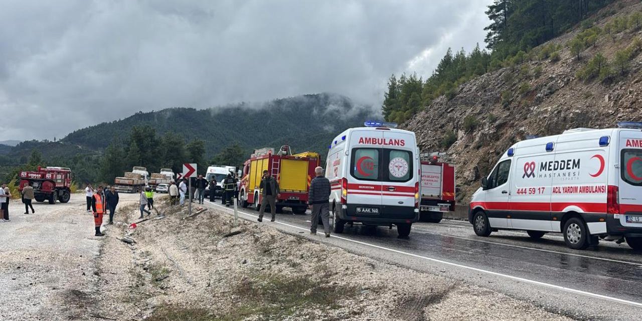 Burdur'da Otobüs Kazası: 1 Ölü, 9 Yaralı