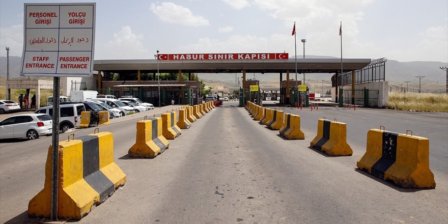 Pkk'lı 3 Terörist Sınır Kapısında Teslim Oldu