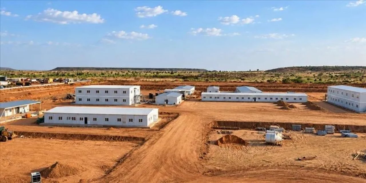 Karmod Nijer'deki Maden Sahasına 500 Kişilik Prefabrik İşçi Kampı Kurdu