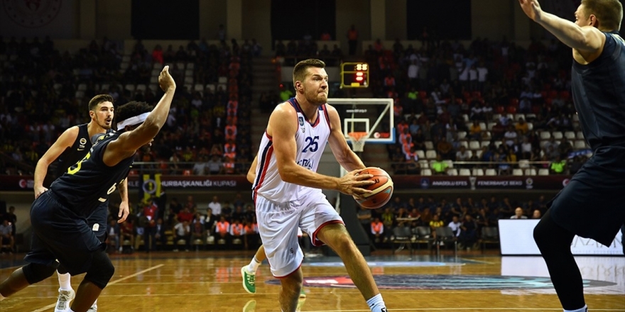 Avrupa Basketbolunda 71'inci Türk Derbisi