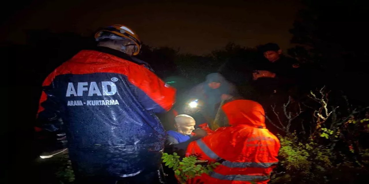 Bursa'da Ormanda Mahsur Kalan 83 Ve 79 Yaşındaki Çifte Jandarma Ve AFAD Ulaştı