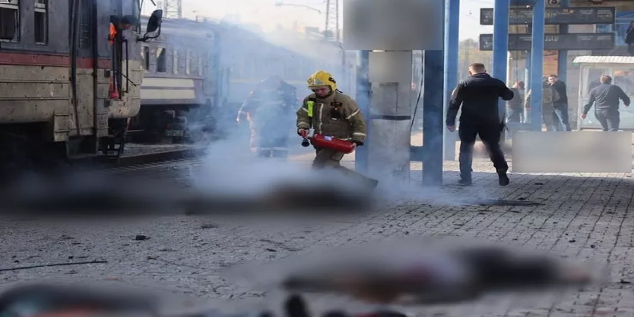 Tren İstasyonunda Katliam! Görüntüler Korkunç