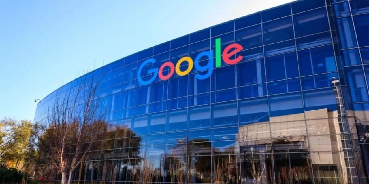 Alphabet Hisselerinde Tarihi Kayıp: Piyasa Değeri Bir Günde 500 Milyar Dolar Eridi