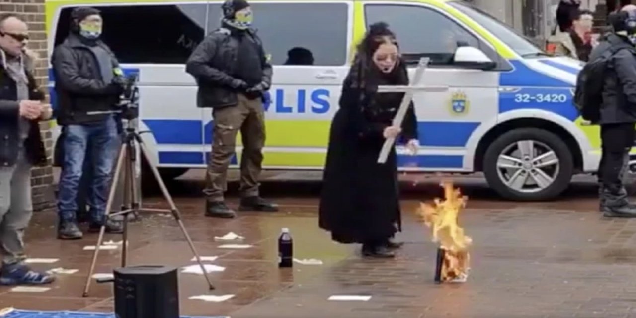 İsveç'te Kur'an-ı Kerim'e Saldıran Sandberg Nefret Suçundan Hüküm Giydi