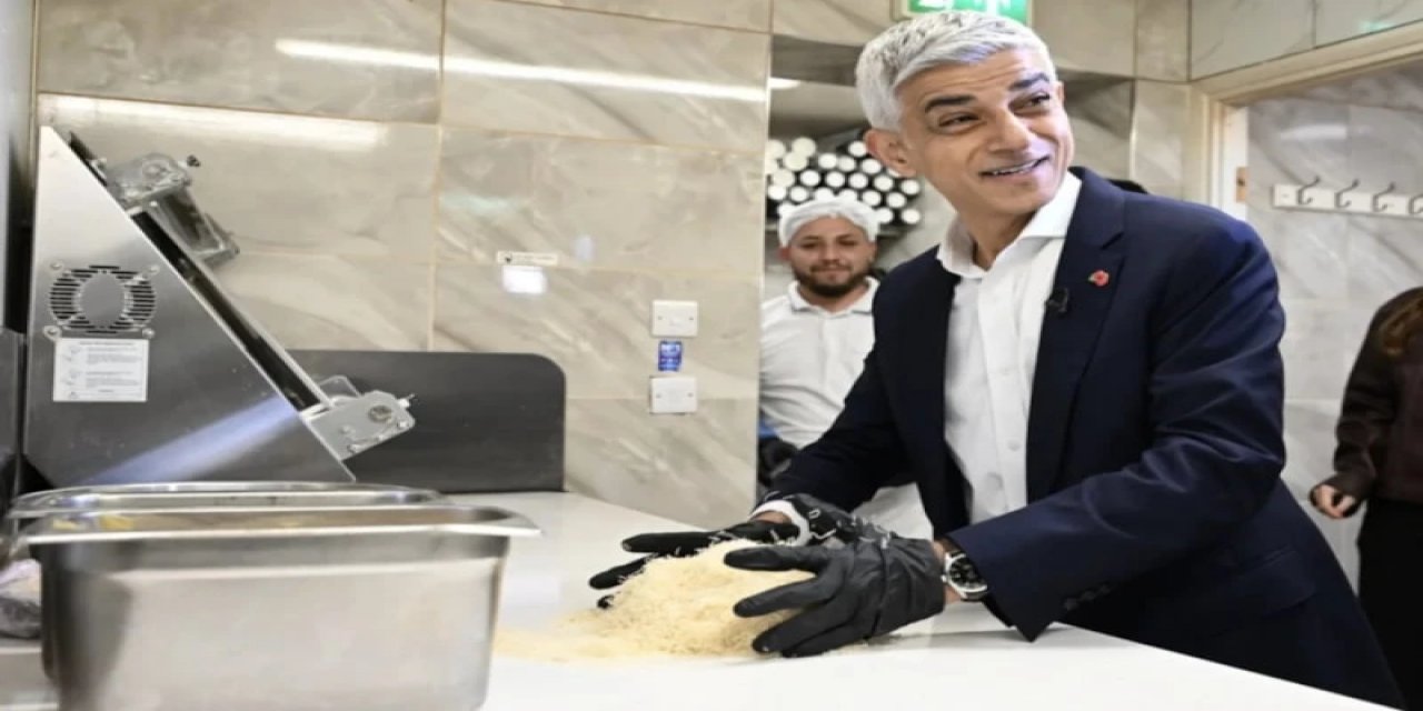 Londra Belediye Başkanı Khan, Türk Restoranında Künefe Yaptı