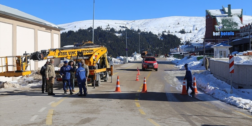Uludağ'da Kaybolan İki Arkadaşı Arama Çalışmaları Sürüyor