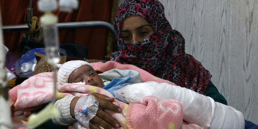 İdlibli Gadir Bebek Rus Bombalarına İnat Yaşama Tutundu