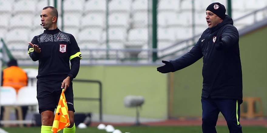 Pfdk'den Gaziantep Fk Teknik Direktörü Sumudica'ya 1 Maç Ceza