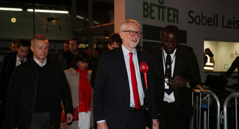 İngiltere İşçi Partisi lideri Corbyn, istifa edeceğini açıkladı