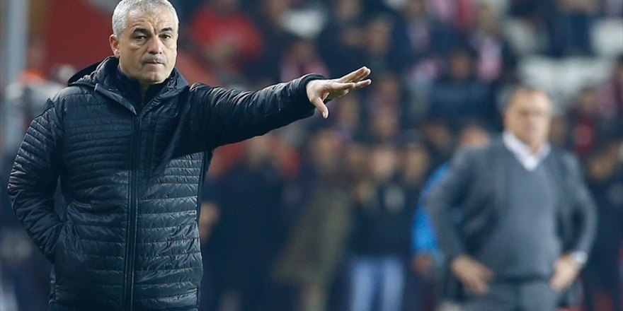 Rıza Çalımbay'ın Fenerbahçe'ye Şansı Tutmuyor