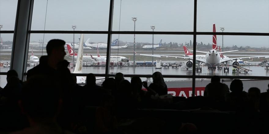 İstanbul İle Atatürk Havalimanları, 11 Ayda Yolcu Ve Sefer Sayılarını Artırdı