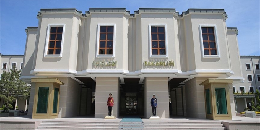 İçişleri Bakanlığı: Fransa Vatandaşı Bir Yabancı Terörist Savaşçı Sınır Dışı Edildi