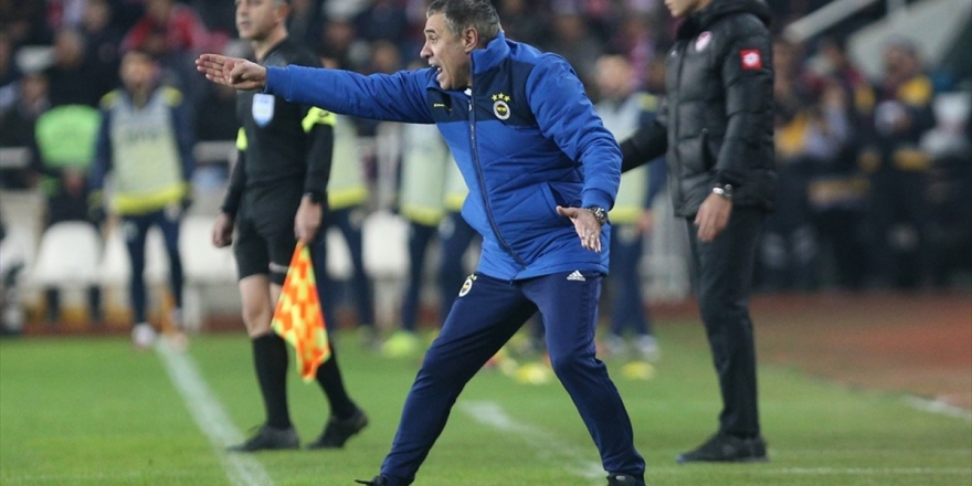 Ersun Yanal, Fenerbahçe'de İlk Dönemini Aratıyor