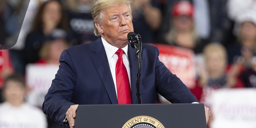 Dünyanın gözü Washington’da: Trump’a azil oy çokluğuyla kabul edildi