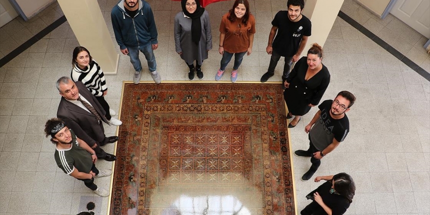 Tarihte Bilinen İlk Türk Halısı Pazırık Taştan Yapıldı