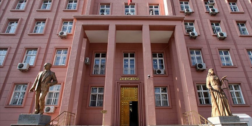 Firari 3 Eski Hakim Ve Savcı Hakkında Kırmızı Bülten