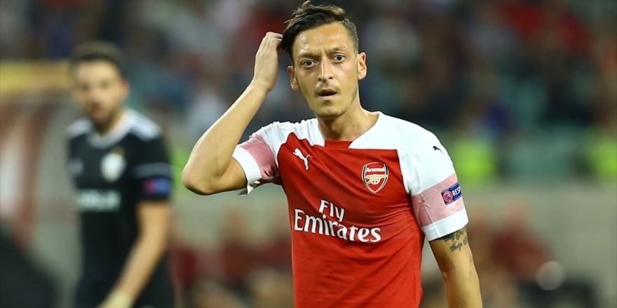 Mesut Özil Pes Oyunlarının Çin'deki Sürümlerinden Çıkarılıyor