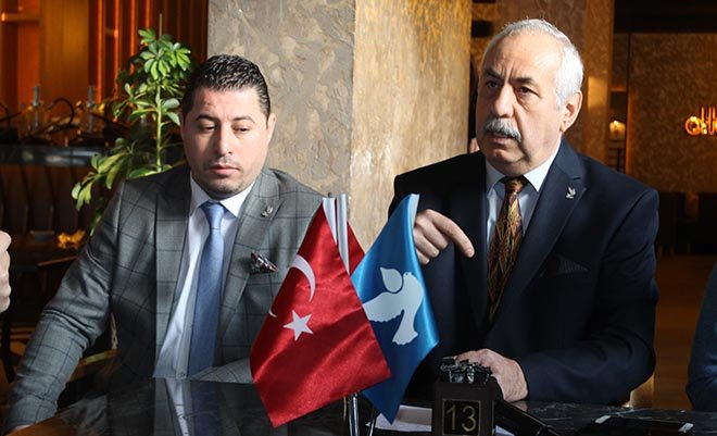 DSP Balıkesir İl Başkanı Mehmet Berk ve Ekibi Toplu İstifa Etti