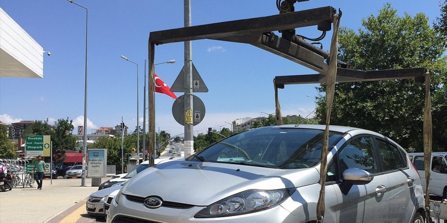 İstanbul Trafik Vakfı, Park Yasağını İhlal Eden Araçlarla İlgili Faaliyetlerini Sonlandırdı