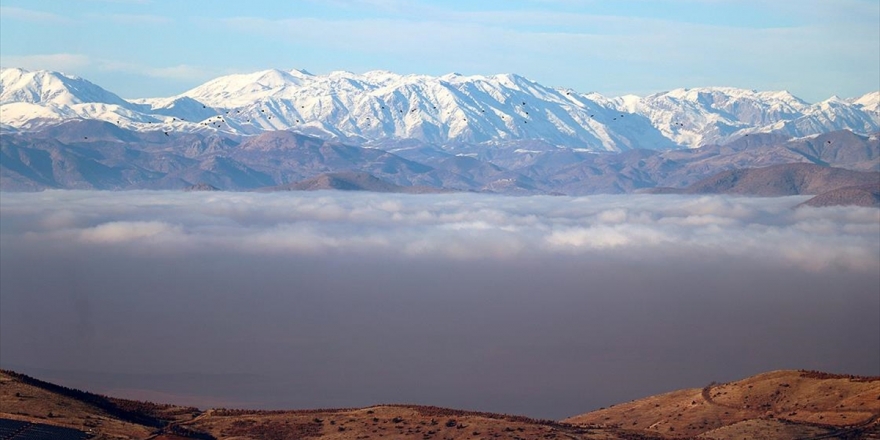 Elazığ'da Sisin Oluşturduğu Görsel Şölene Ziyaretçi Akını