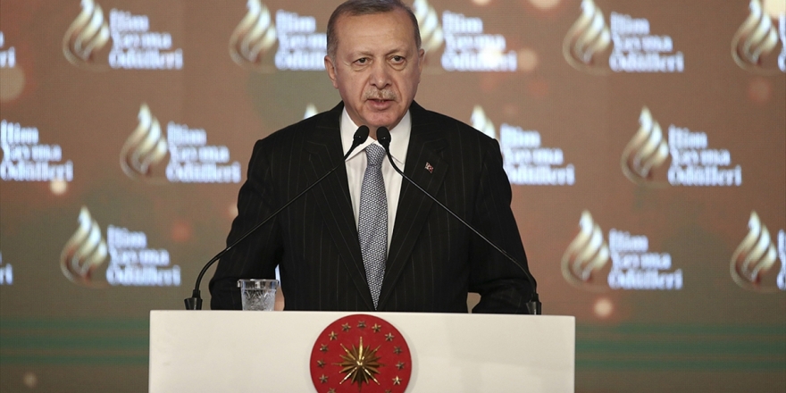 Cumhurbaşkanı Erdoğan: 80 Binin Üzerinde İdlibli Kardeşimiz Ülkemiz Sınırına Doğru Göçe Başladı